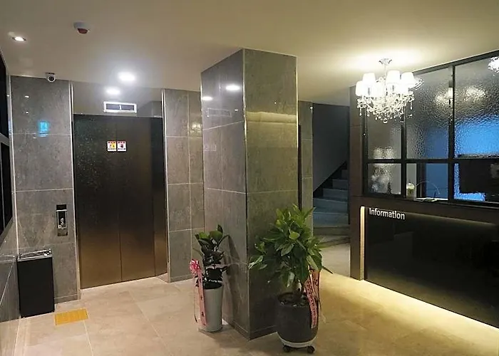 Hotel Mu